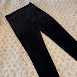 Lilly Pulitzer Desi Ultra Suede Legging